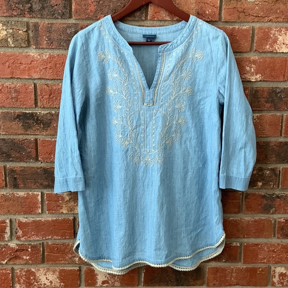 J. Jill Denim Chambray Embroidered Tunic Top